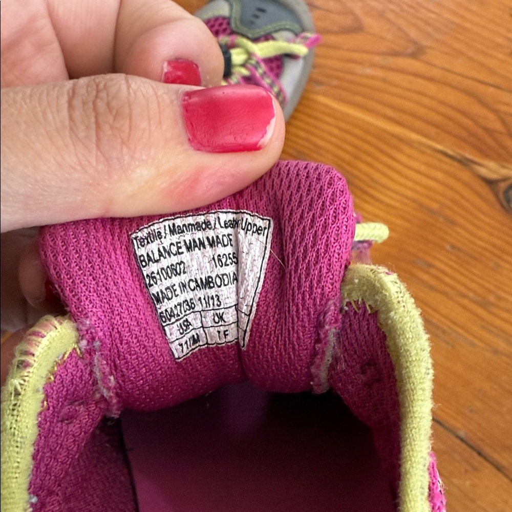 Clarks Kids' Girl Pink and Gray Sneakers Toddler Size 7.5 - Picture 3 of 10